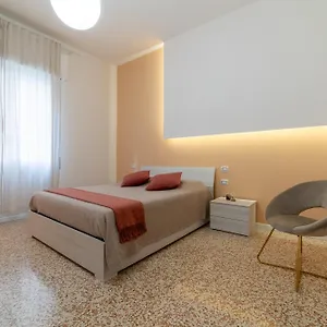 https://casa-daura.emilia-romagnahotels.net
